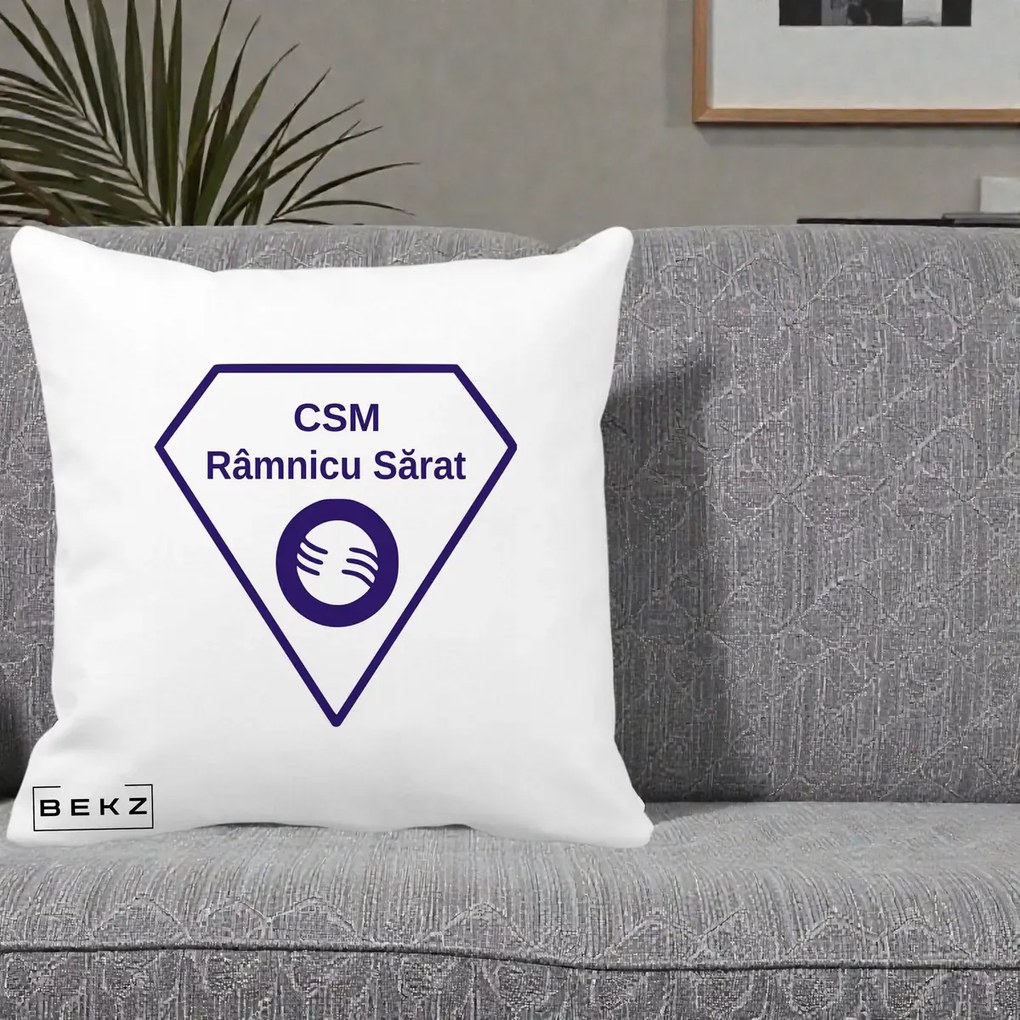 Perna Personalizata CSM Ramnicu Sarat Fotbal, 40x40 cm, Alba Mata, Husa Detasabila, Perna Inclusa, BEKZ®