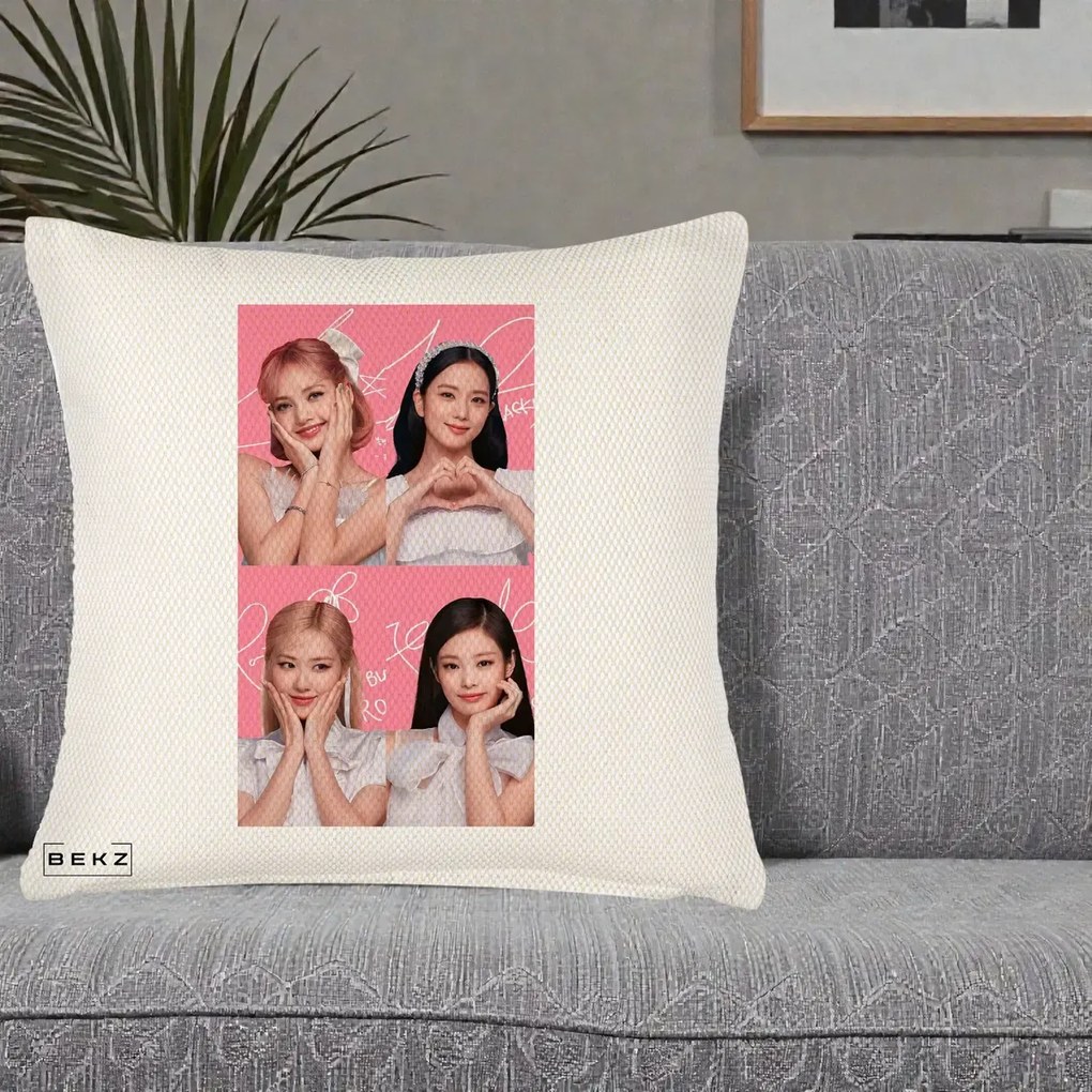 Perna Personalizata K-pop BLACKPINK Colaj Roz, 40x40 cm, Crem Reliefat, Husa Detasabila, Perna Inclusa, BEKZ®