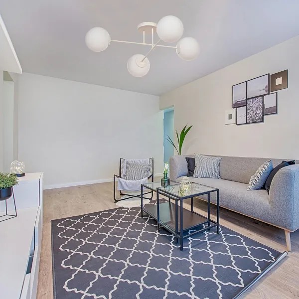 Plafonieră aplicată MOON 4xE27/15W/230V crem