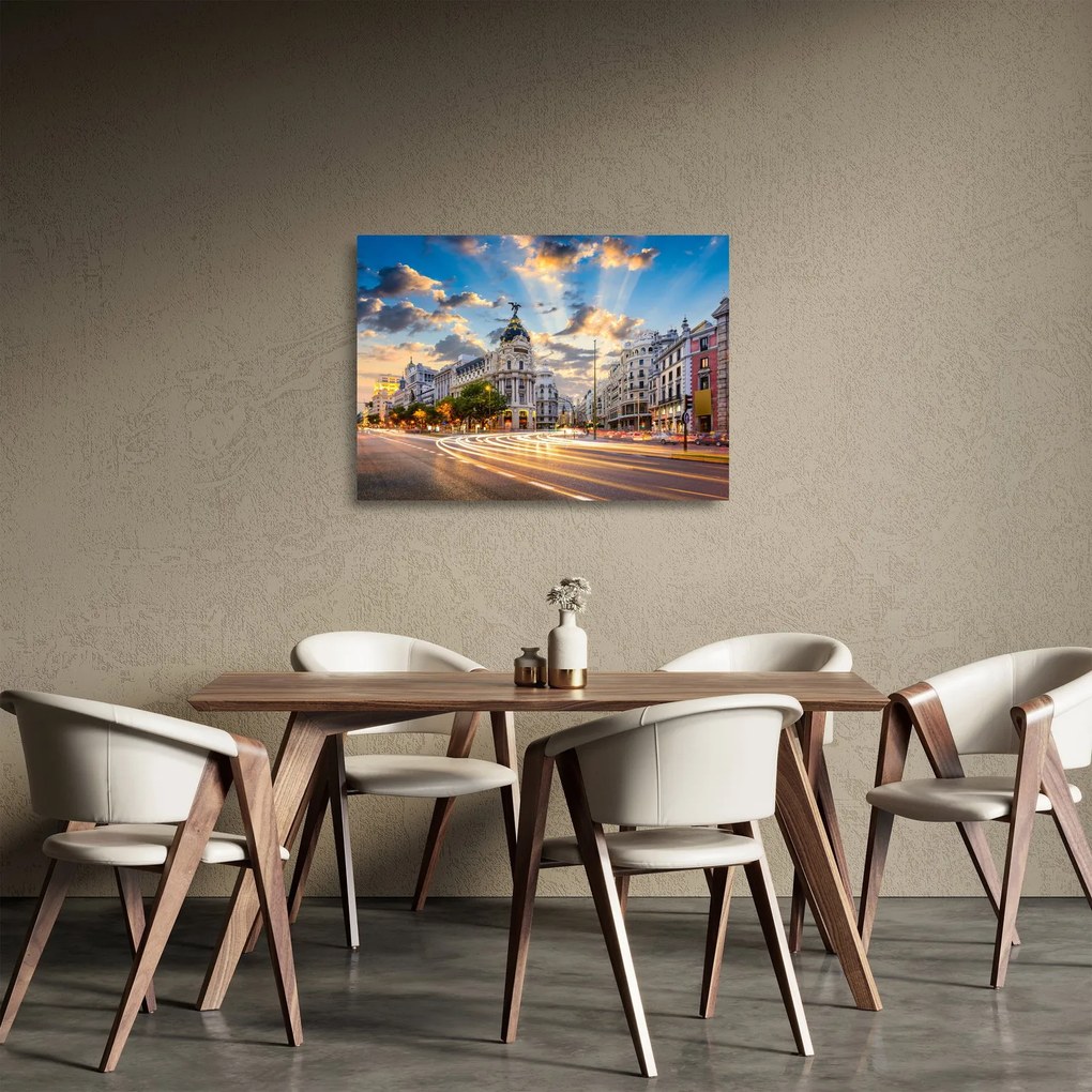 Tablou pe sticlă - Calle Gran Vía, Madrid, Spania (70x50 cm)