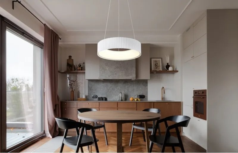 Lustra LED suspendata design circular KEMP