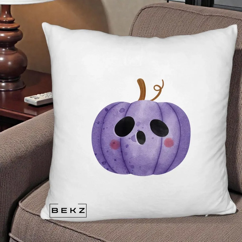 Perna Decorativa Dovleac Halloween Mov Kawaii, 40x40 cm, Alb Pufos, Husa Detasabila, Perna Inclusa, BEKZ®