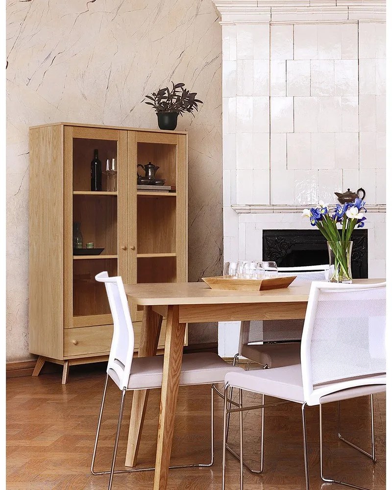 Vitrină în culoare naturală cu aspect de lemn de stejar 100x170 cm Kensal – Woodman