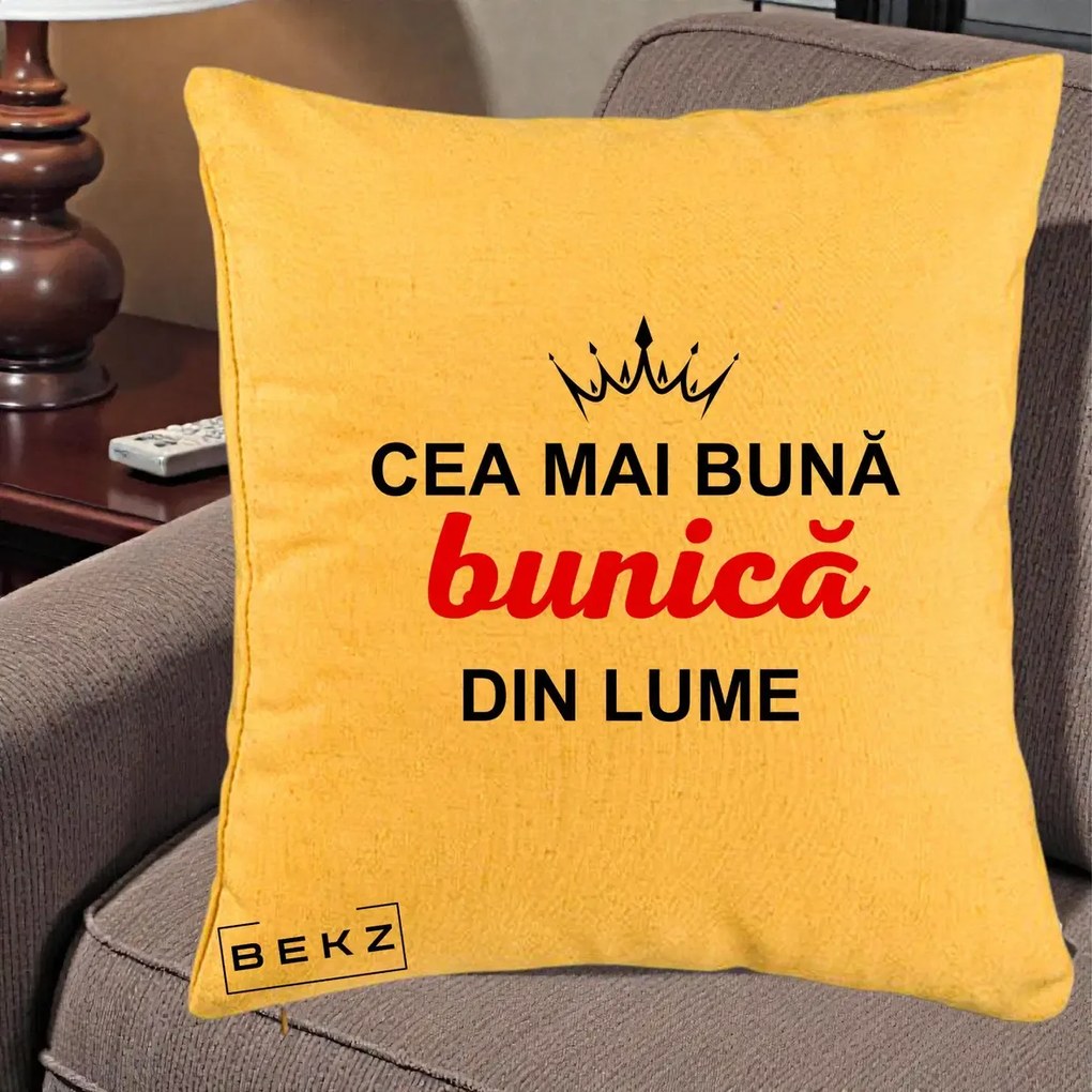 Cadou pentru Bunica - Perna Personalizata Cea Mai Buna Bunica Din Lume Coroana Neagra, 40x40 cm, Galben, Husa Detasabila, Perna Inclusa, BEKZ®