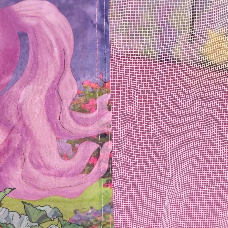 Cort pentru fete cu unicorn