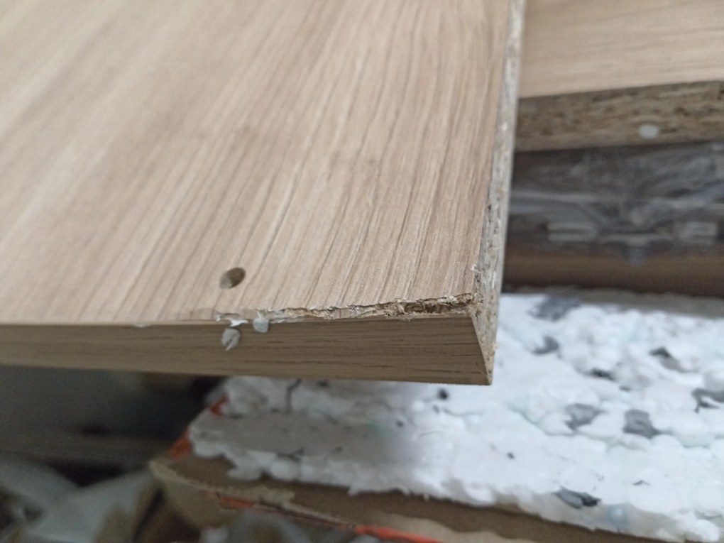 OFERTA Comoda TV de perete ENTSIAN 150x40cm, stejar artisan II. calitate