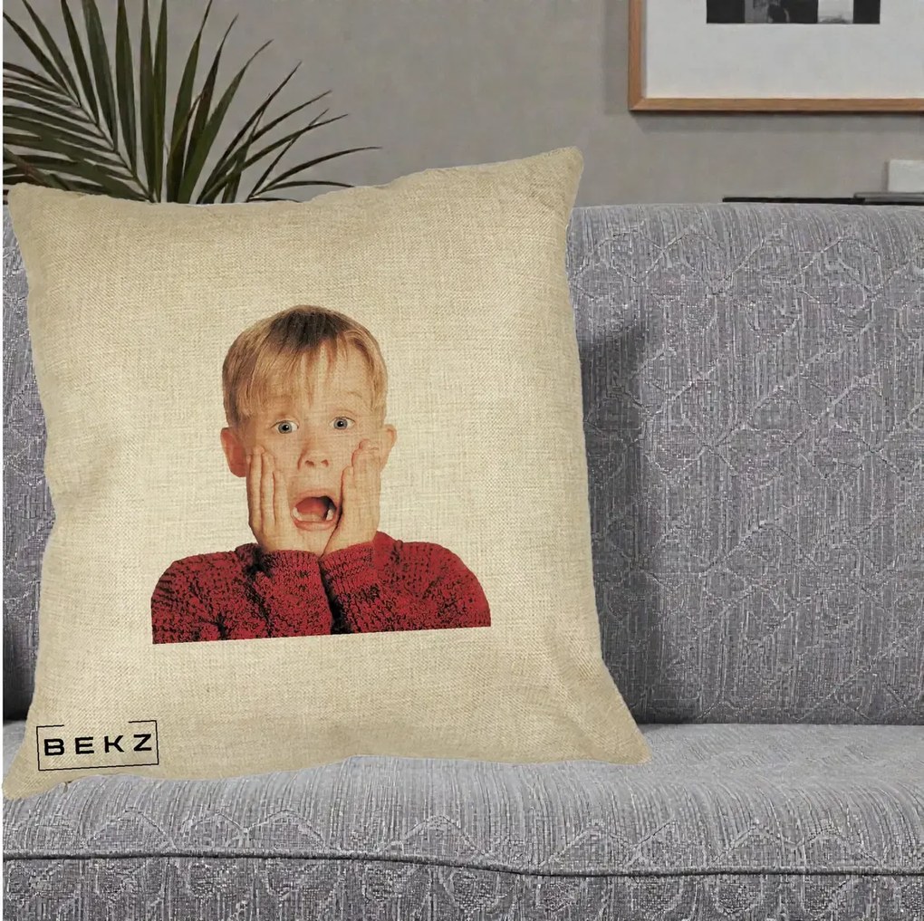 Perna Decorativa Kevin Singur Acasa, 40x40 cm, Crem, Husa Detasabila, Perna Inclusa, BEKZ®