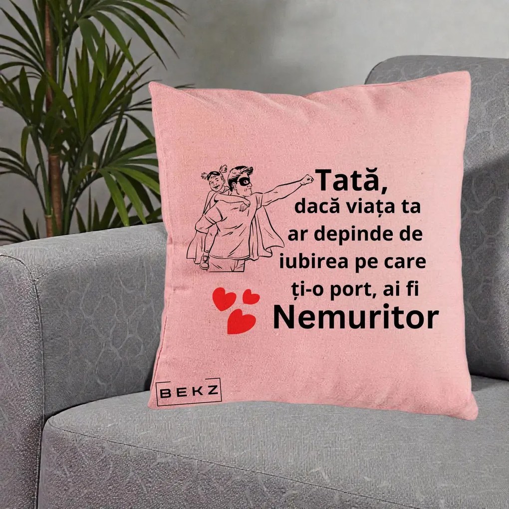 Cadou pentru Tata - Perna Personalizata Tata Nemuritor Supererou cu Masca, 40x40 cm, Roz, Husa Detasabila, Perna Inclusa, BEKZ®