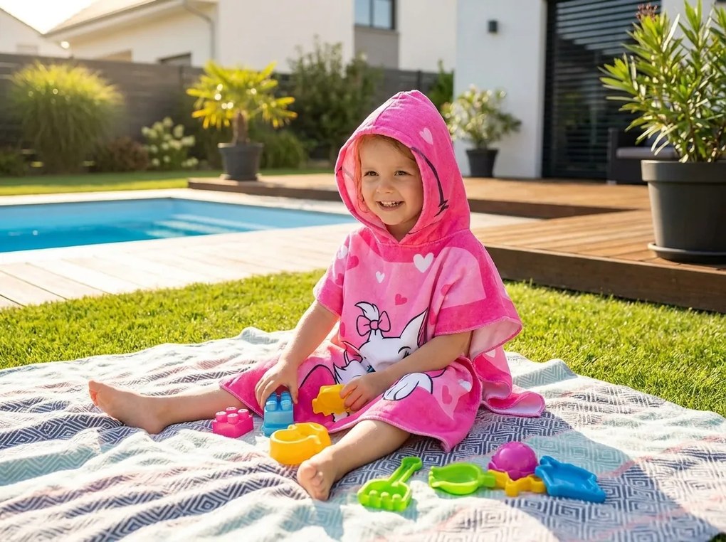 Poncho pentru copii PISICA MINA roz Dimensiune: 60 x 120 cm