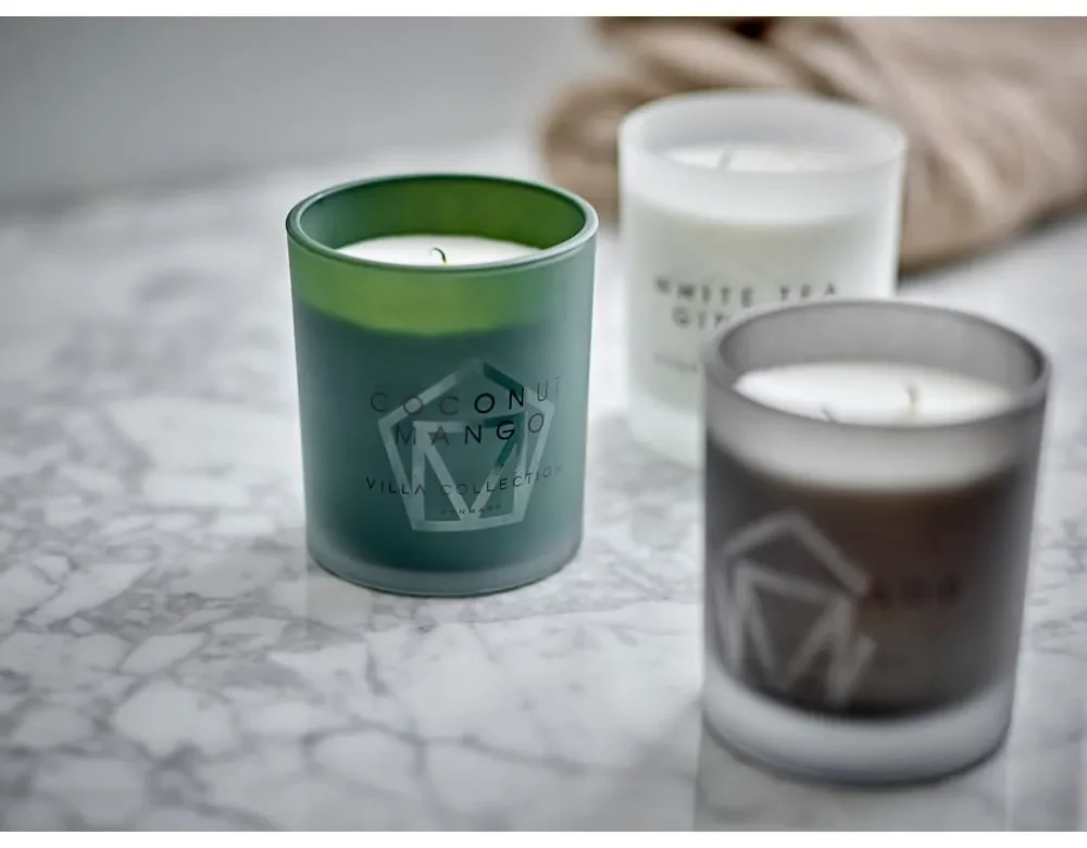 Lumânare parfumată timp de ardere 48 h Krok: Coconut & Mango – Villa Collection