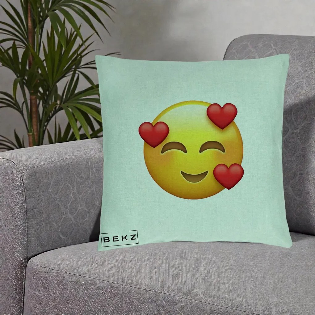 Perna Decorativa Emoji cu 3 Inimi, 40x40 cm, Verde Menta, Husa Detasabila, Perna Inclusa, BEKZ®