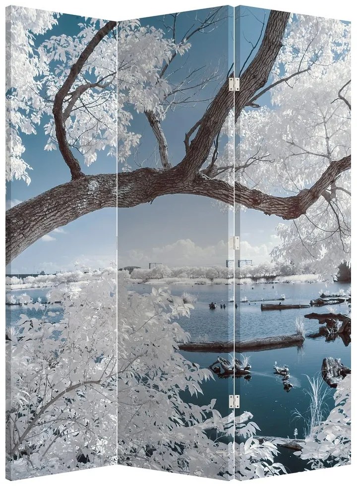 Paravan - Copac înzăpezit lângă apă (126x170 cm)