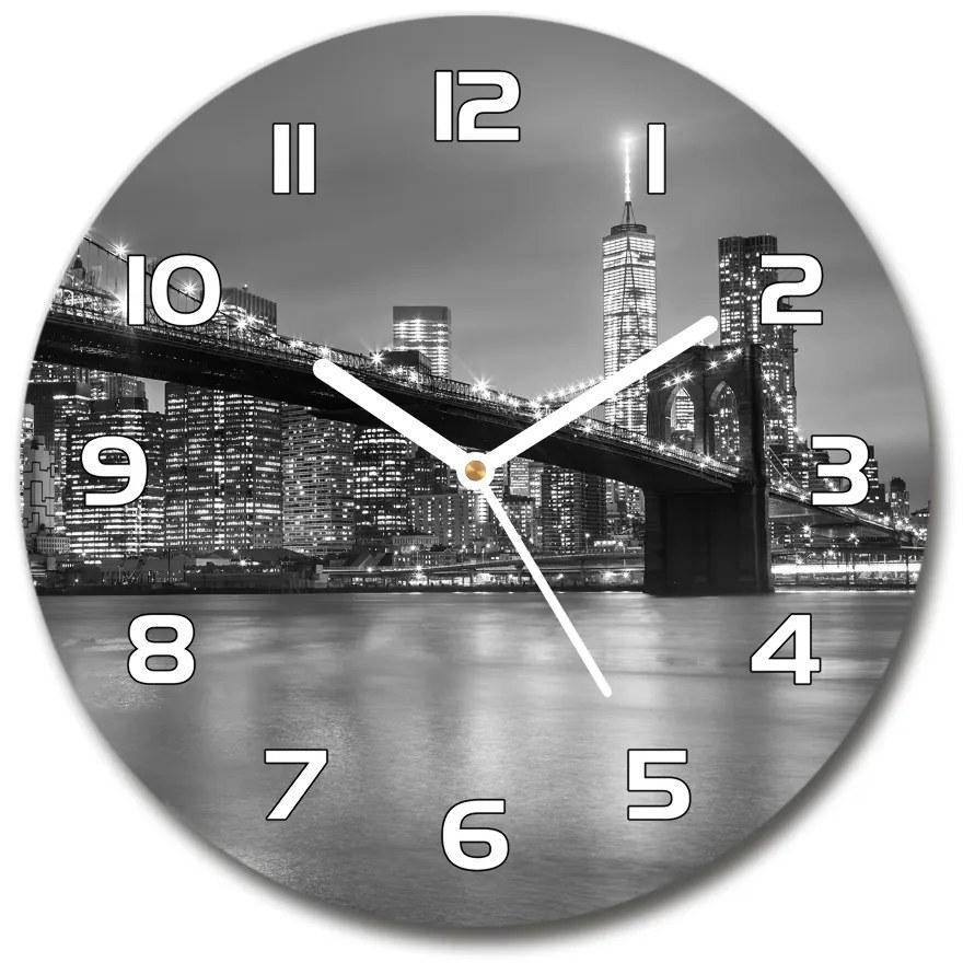 Ceas din sticlă rotund New York, pe timp de noapte