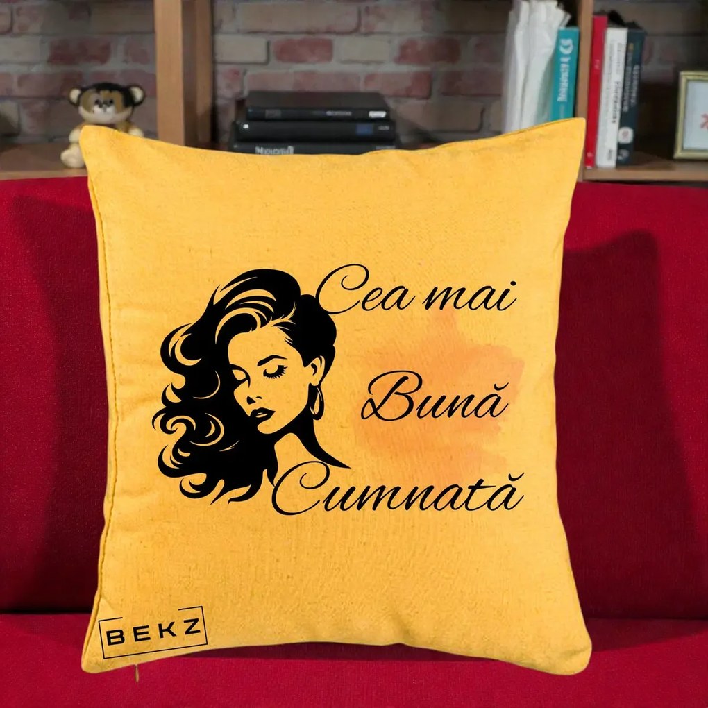 Cadou pentru Cumnata - Perna Personalizata Cea mai Buna Cumnata cu Silueta Dama si Pete Roz, 40x40 cm, Galben, Husa Detasabila, Perna Inclusa, BEKZ®