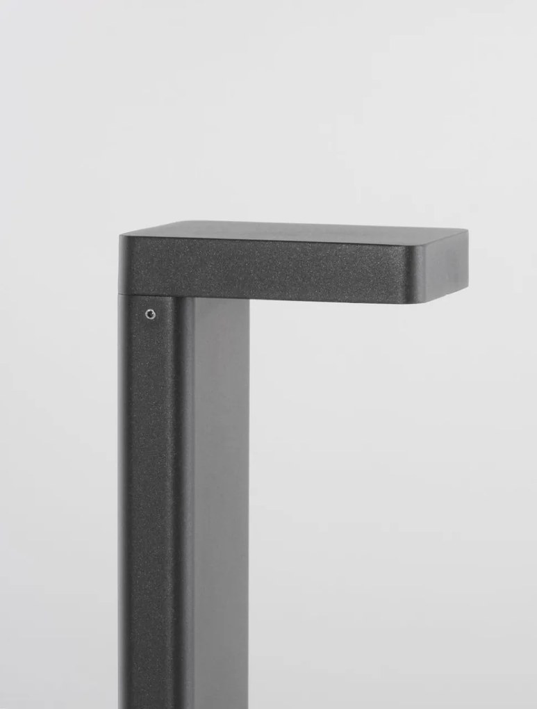 Stalp LED mediu pentru iluminat exterior IP65 POET