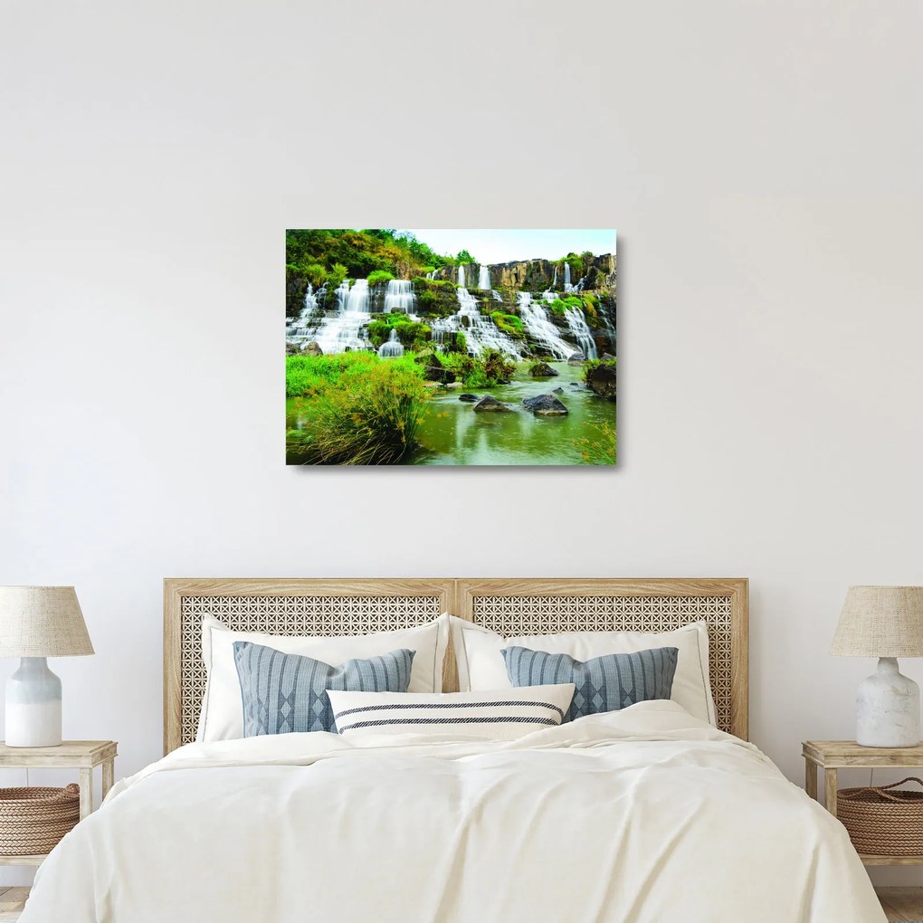 Tablou pe sticlă - cascade cu plante (70x50 cm)