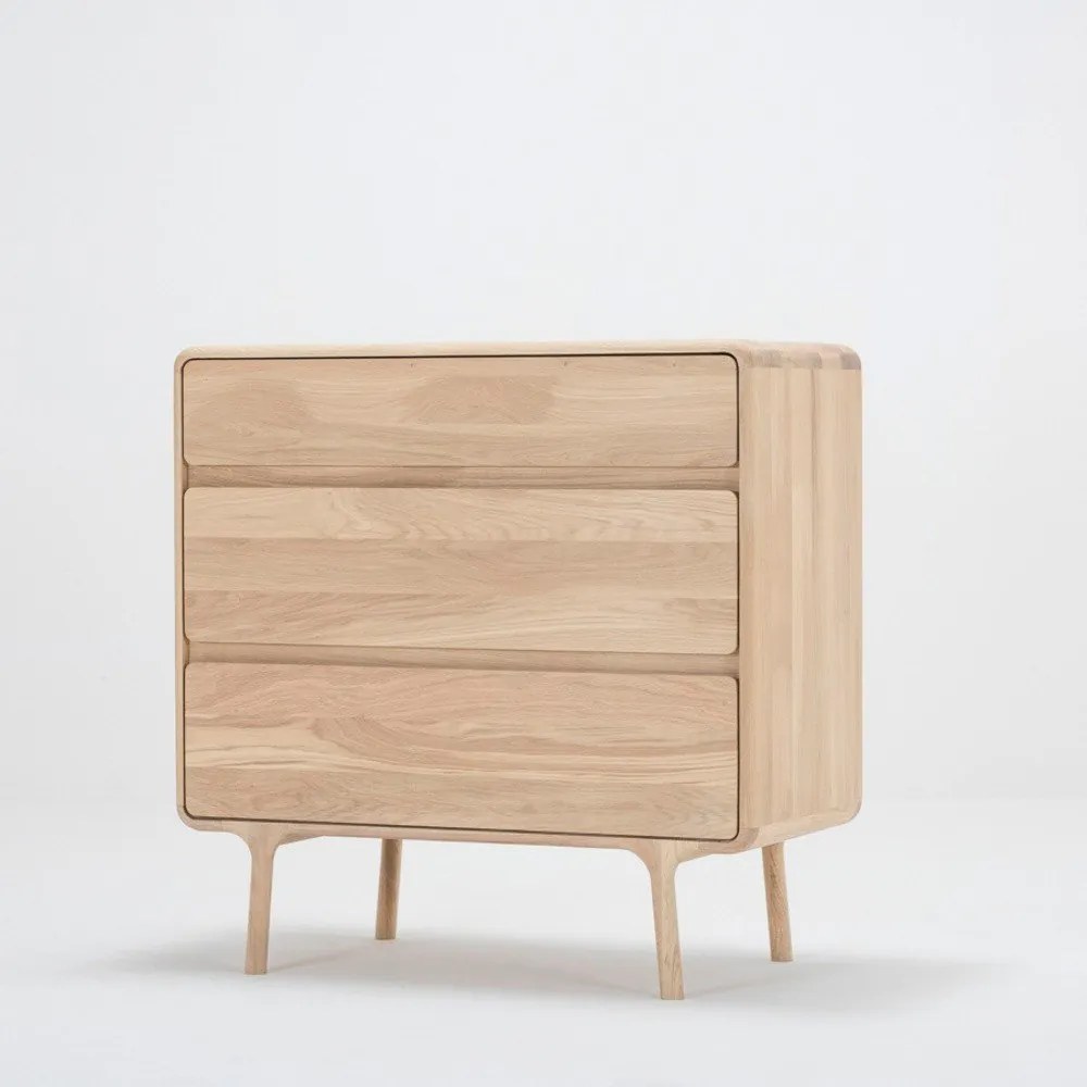 Comodă din lemn masiv de stejar cu 3 sertare Gazzda Fawn