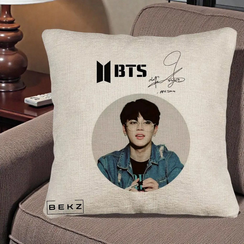 Perna Personalizata K-pop BTS Jimin Portret Cerc Autograf Geaca, 40x40 cm, Bej Canapea, Husa Detasabila, Perna Inclusa, BEKZ®