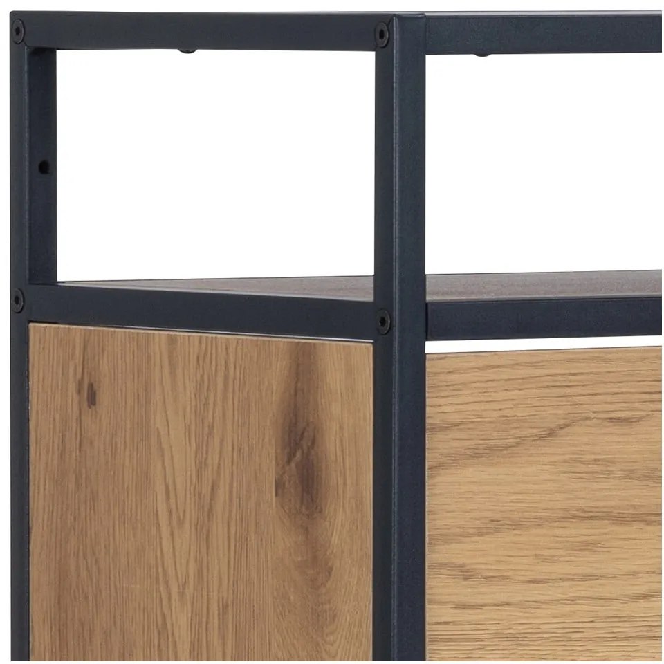 Pantofar în culoare naturală cu deschidere înclinată cu aspect de lemn de stejar Seaford – Actona