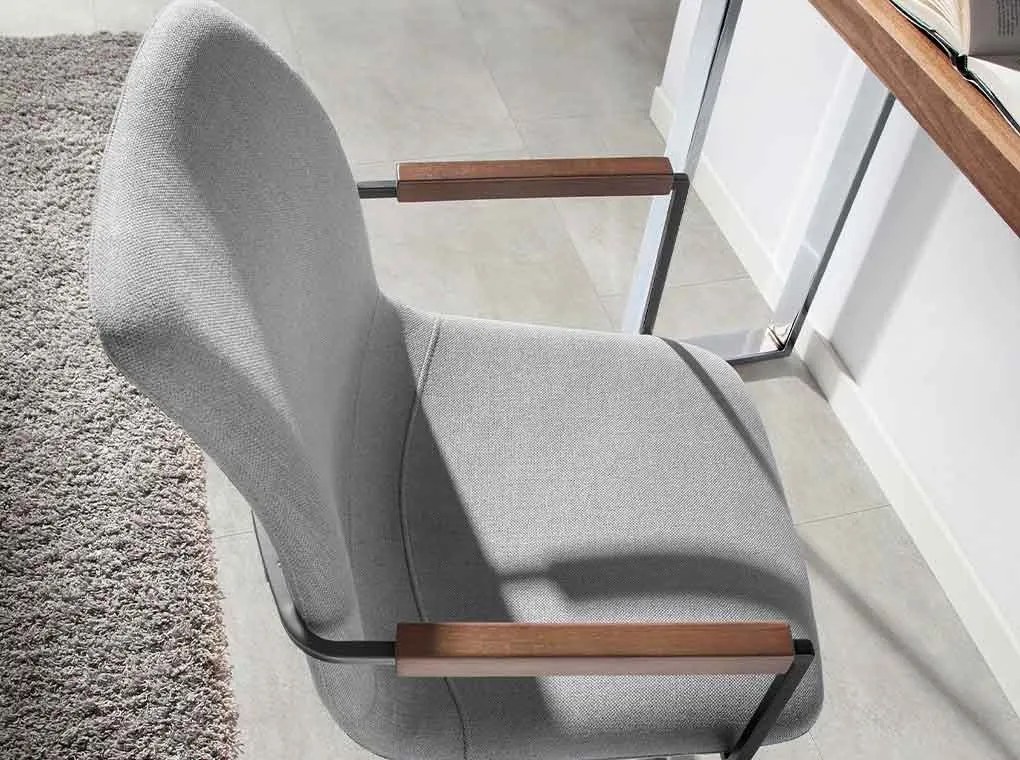 Scaun pivotant design modern si confortabil Swivel chair