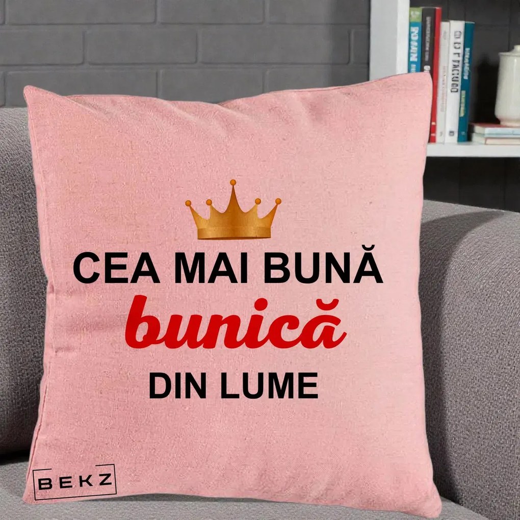 Cadou pentru Bunica - Perna Personalizata Cea Mai Buna Bunica Din Lume Coroana Aurie, 40x40 cm, Roz, Husa Detasabila, Perna Inclusa, BEKZ®