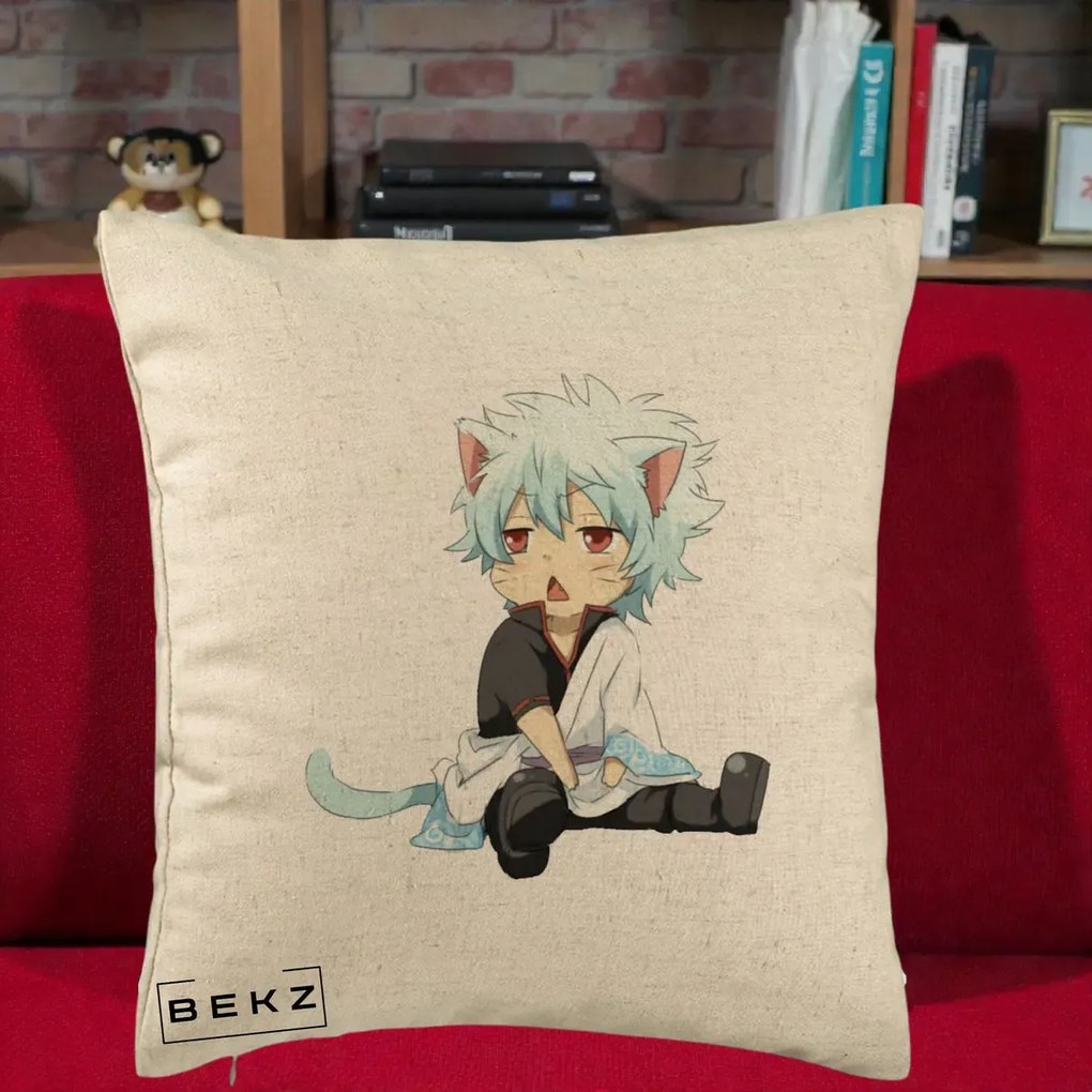 Perna Personalizata Gintama Gintoki Chibi Pisica, 40x40 cm, Bej, Husa Detasabila, Perna Inclusa, BEKZ®
