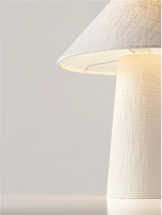 Veioza, Lampa de masa din in Mae