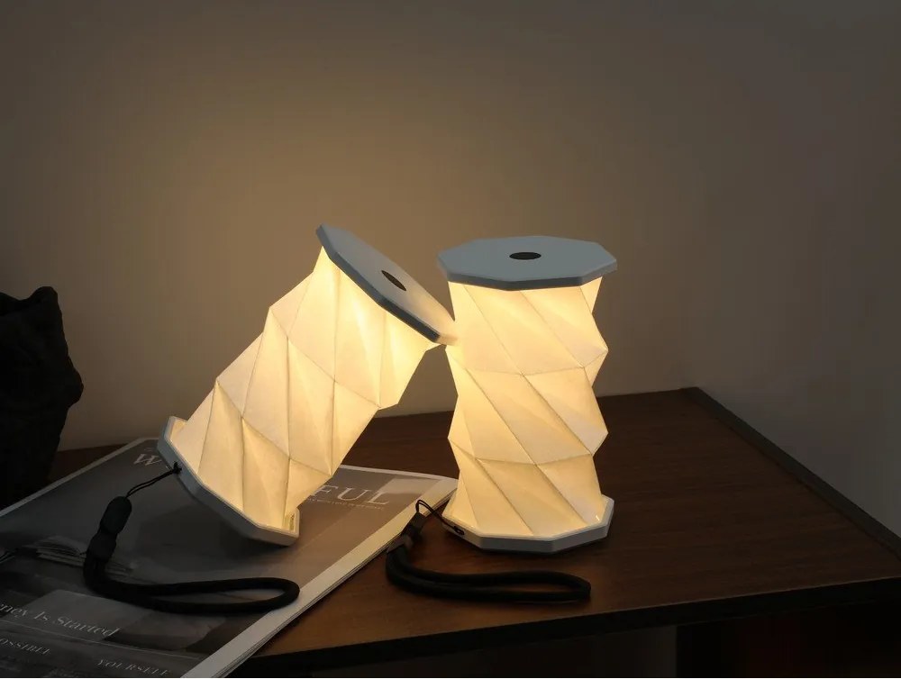 Decorațiune luminoasă albă portabilă cu USB ø 8 cm Twist – Gingko