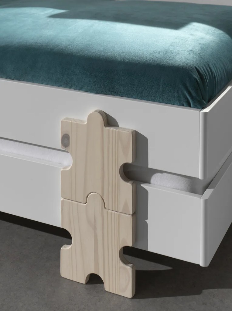 Set 4 paturi stivuibile pentru copii MODULO, alb, din MDF și pin masiv, cu somiere cu lamele incluse – Vipack
