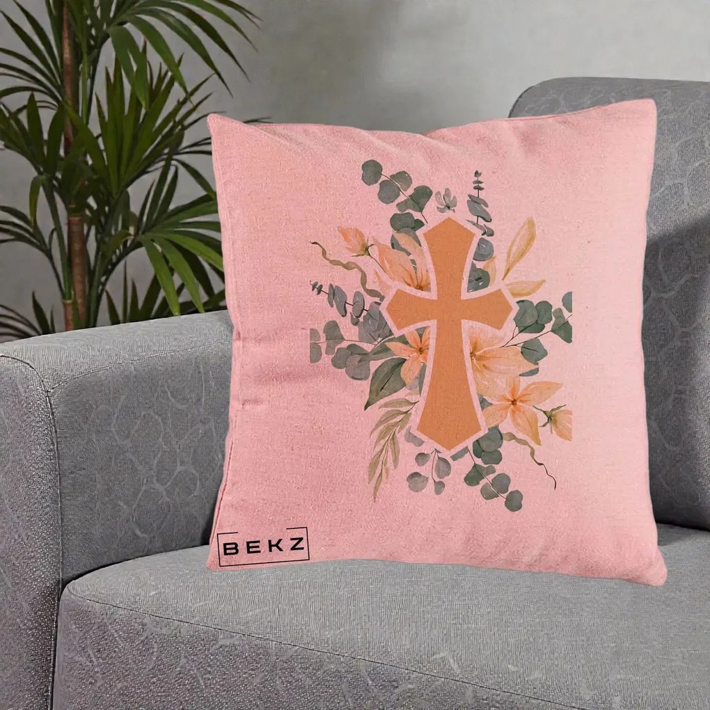 Perna Personalizata Cruce Florala Botez, 40x40 cm, Roz, Husa Detasabila, Perna Inclusa, BEKZ®