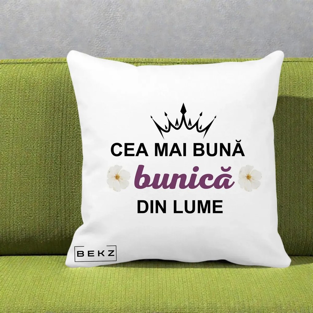 Cadou pentru Bunica - Perna Personalizata Cea Mai Buna Bunica Din Lume Coroana Mov Flori, 40x40 cm, Alba Mata, Husa Detasabila, Perna Inclusa, BEKZ®