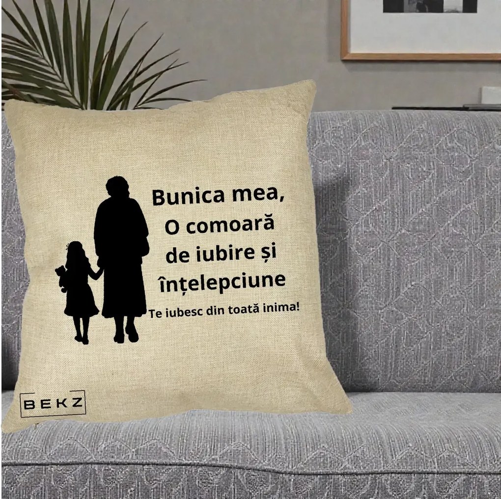 Cadou pentru Bunica - Perna Personalizata Bunica Mea Comoara Iubire Intelepciune Silueta, 40x40 cm, Crem, Husa Detasabila, Perna Inclusa, BEKZ®