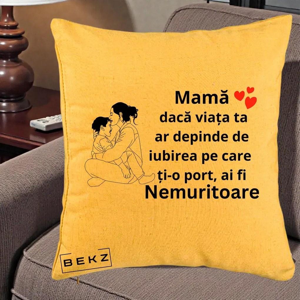 Cadou pentru Mama - Perna Personalizata Mama Nemuritoare Kawaii, 40x40 cm, Galben, Husa Detasabila, Perna Inclusa, BEKZ®