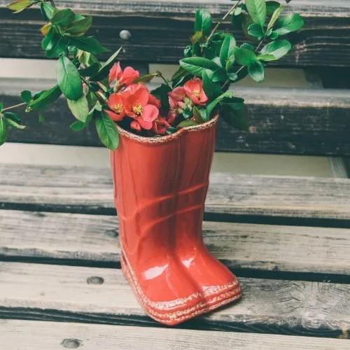 Vaza Red Boots din ceramica 21.5 cm