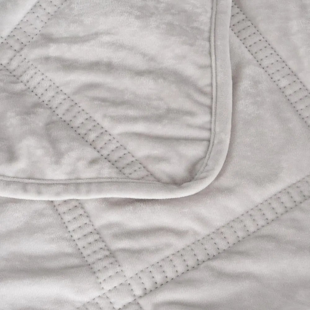 Cuvertură crem matlasată din catifea 180x260 cm – Ixia