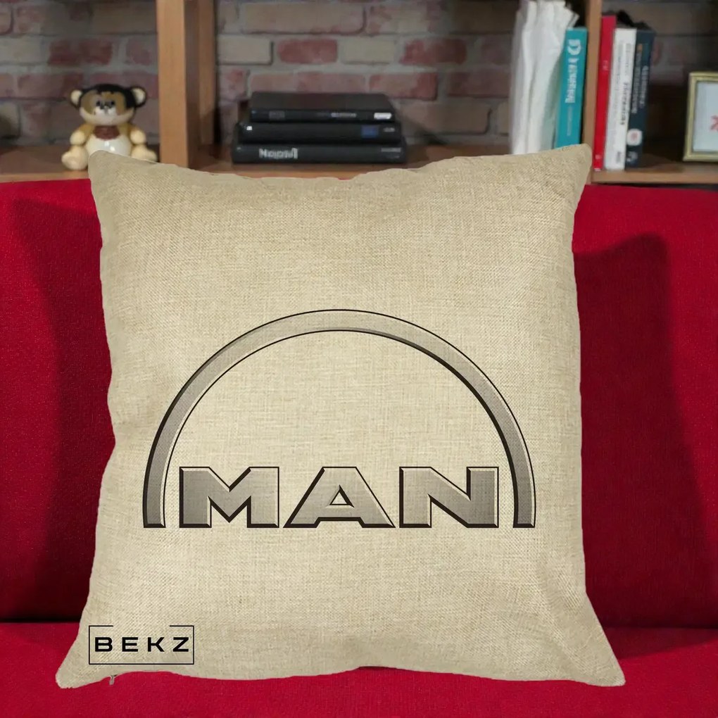 Perna Personalizata cu emblema MAN, 40x40 cm, Crem, Husa Detasabila, Perna Inclusa, BEKZ®
