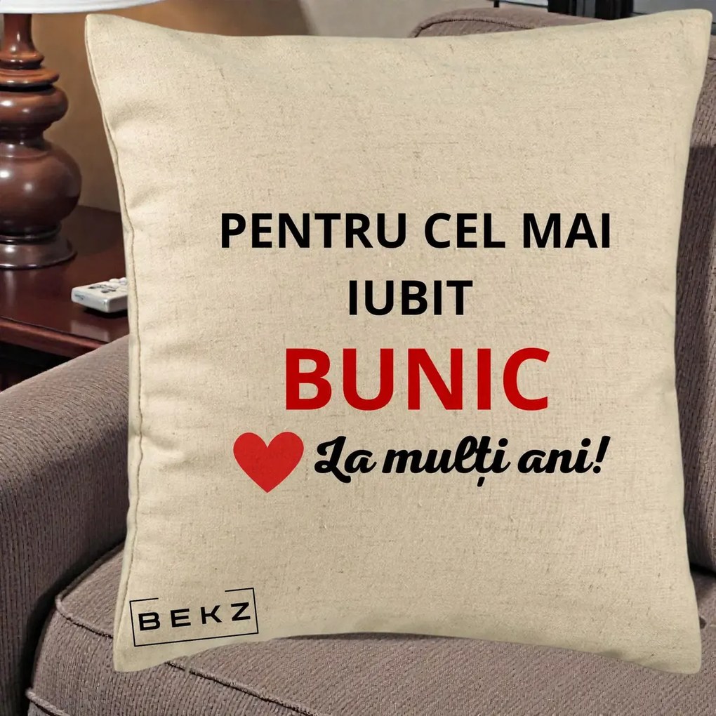 Cadou pentru Bunic - Perna Personalizata Pentru Cel Mai Iubit Bunic La Multi Ani Rosu, 40x40 cm, Bej, Husa Detasabila, Perna Inclusa, BEKZ®