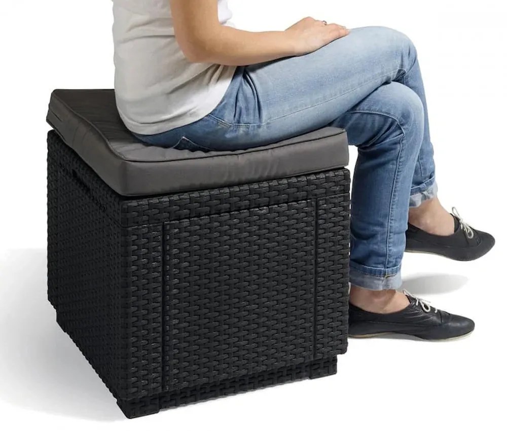 Scaun cub, maro cu pernă taupe caldă