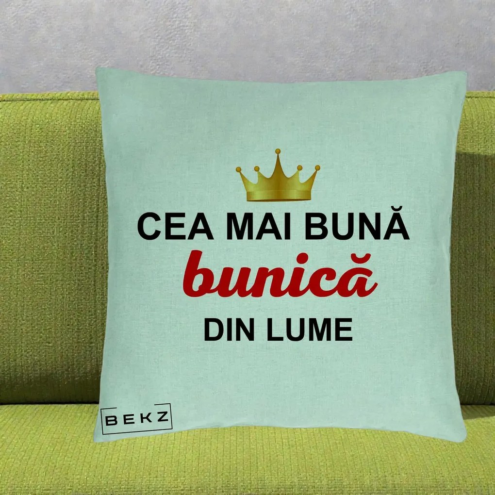 Cadou pentru Bunica - Perna Personalizata Cea Mai Buna Bunica Din Lume Coroana Aurie, 40x40 cm, Verde Menta, Husa Detasabila, Perna Inclusa, BEKZ®