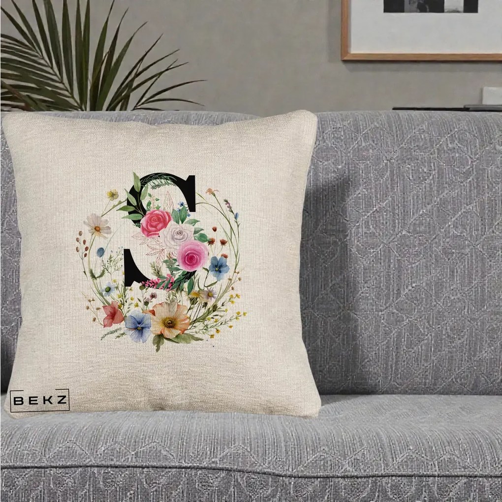 Cadou Personalizat - Perna Personalizata Monogram Litera S cu Flori Acuarela, 40x40 cm, Bej Canapea, Husa Detasabila, Perna Inclusa, BEKZ®
