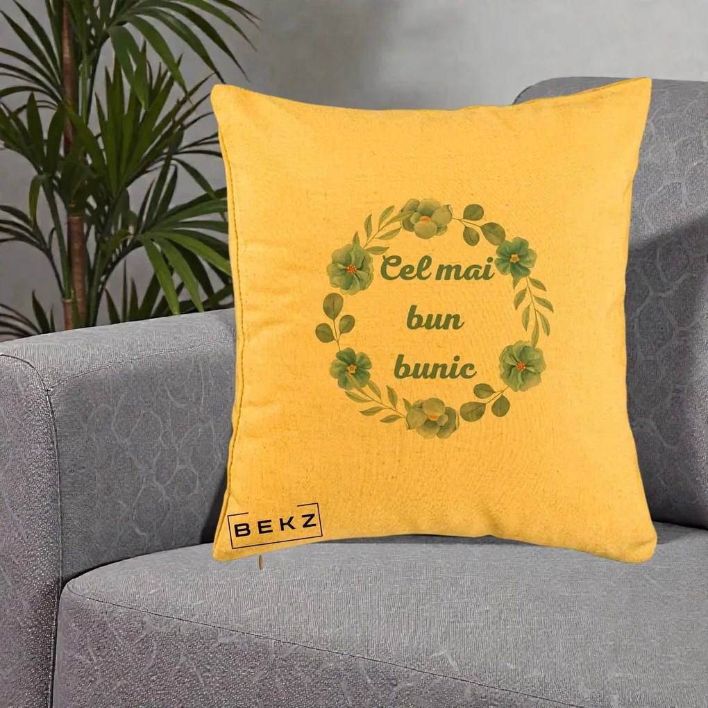 Cadou pentru Bunic - Perna Personalizata Cel Mai Bun Bunic Coronita Flori Albastre Teal, 40x40 cm, Galben, Husa Detasabila, Perna Inclusa, BEKZ®