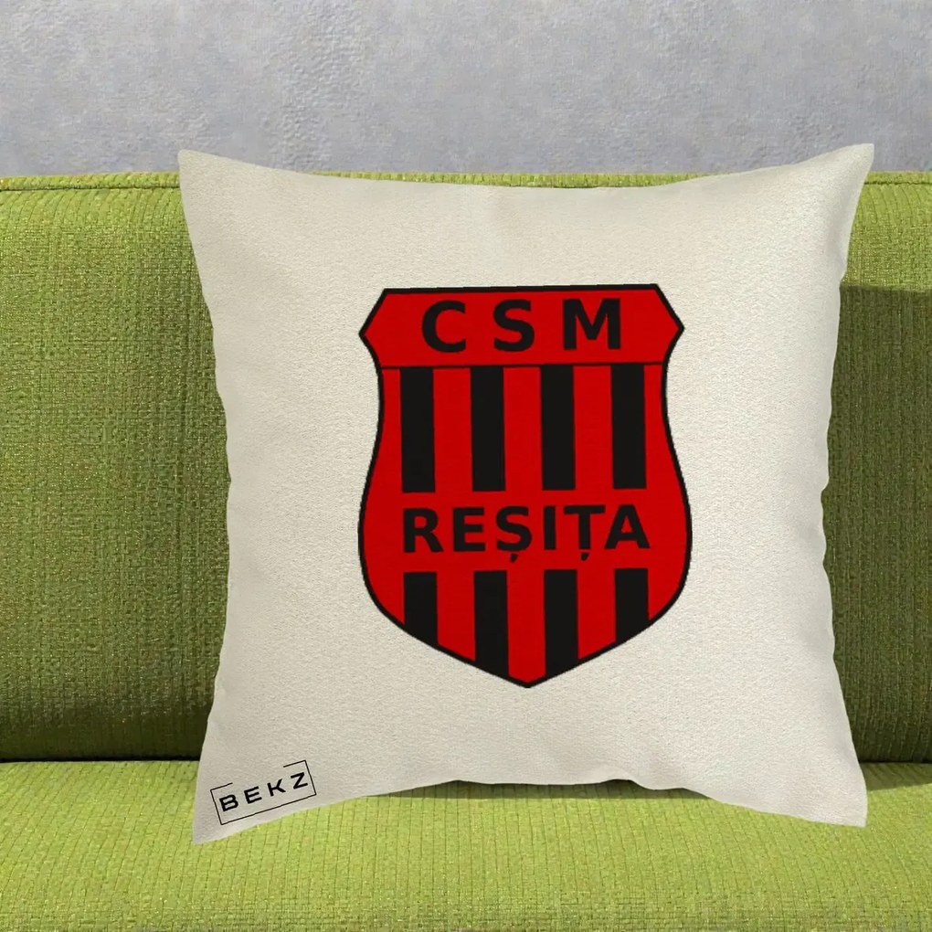 Perna Personalizata CSM Resita Fotbal, 40x40 cm, Ecru, Husa Detasabila, Perna Inclusa, BEKZ®