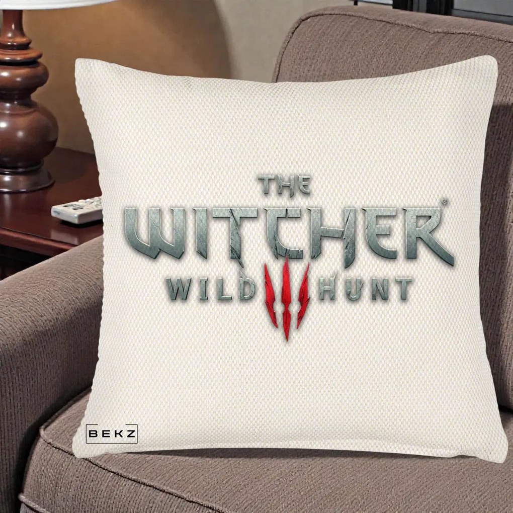 Perna Personalizata The Witcher 3 Wild Hunt, 40x40 cm, Crem Reliefat, Husa Detasabila, Perna Inclusa, BEKZ®