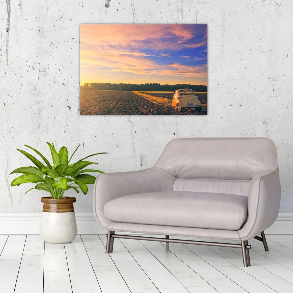 Tablou - Mașină galbenă ăn câmp (70x50 cm)