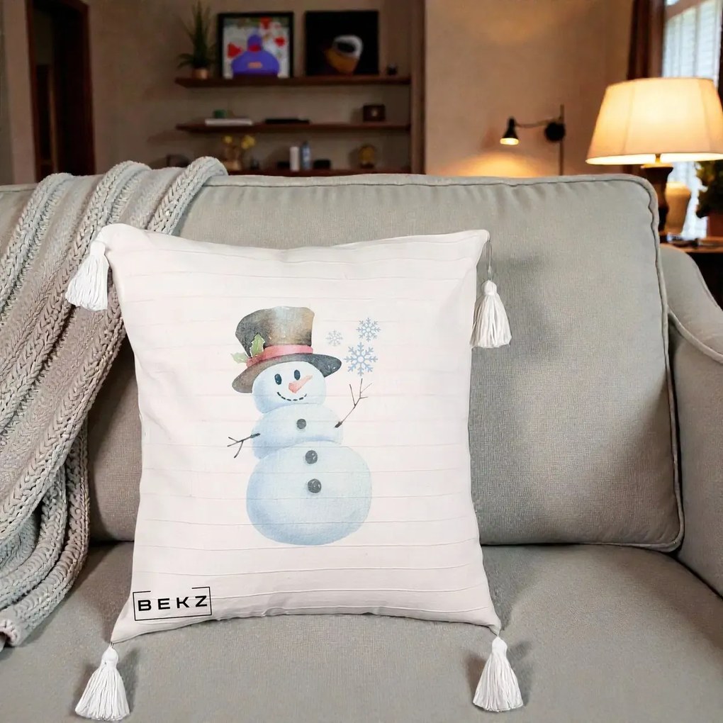Perna Decorativa Om de Zapada cu Joben si Vasc, 40x40 cm, Bej cu Franjuri, Husa Detasabila, Perna Inclusa, BEKZ®