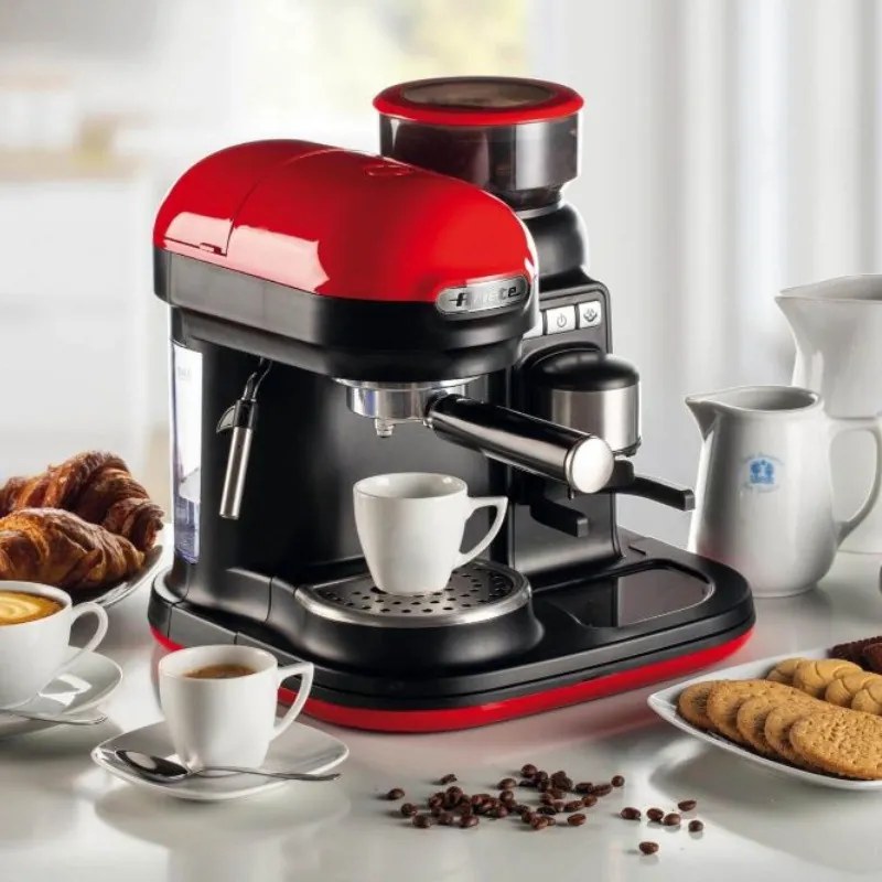 Espressor manual Ariete ESPRESSO MODERNA 1318/00, 1080W, 15 bar, 0.8 L, Rasnita de cafea incorporata, Spumare lapte, Rosu