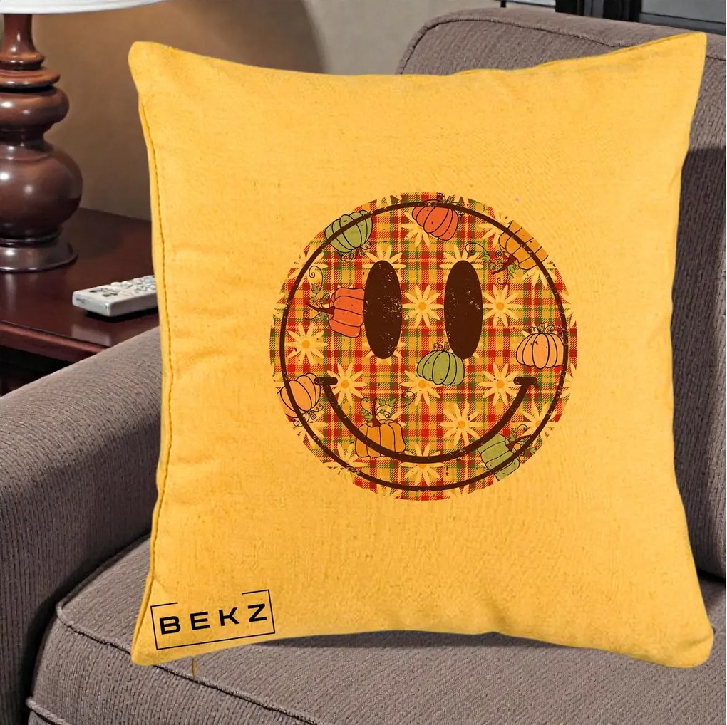 Perna Decorativa Smiley Face de Toamna cu Tartan si Dovlecei, 40x40 cm, Galben, Husa Detasabila, Perna Inclusa, BEKZ®