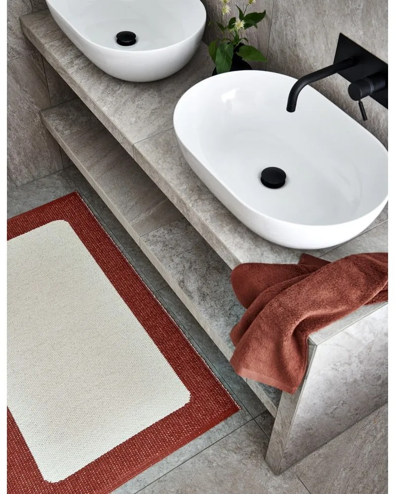 Covor tip traversă pentru interior și exterior cărămiziu/crem 70x240 cm Ilda Brick – Pappelina