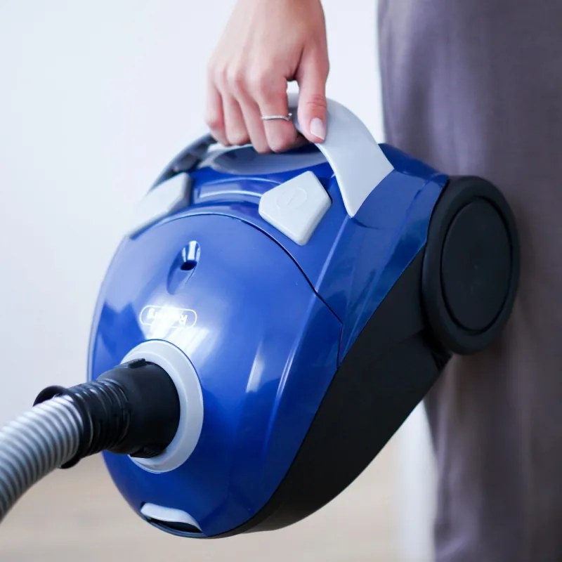 Resigilat: Aspirator cu sac Rosberg R51001J, 700W, 1,5 L, Accesorii, Albastru
