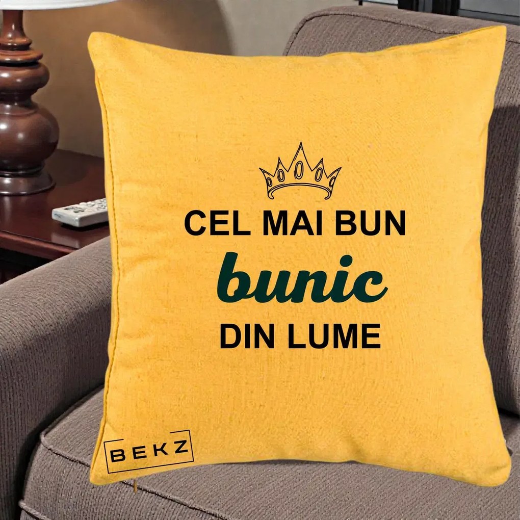 Cadou pentru Bunic - Perna Personalizata Cel Mai Bun Bunic Din Lume Coroana Albastra, 40x40 cm, Galben, Husa Detasabila, Perna Inclusa, BEKZ®